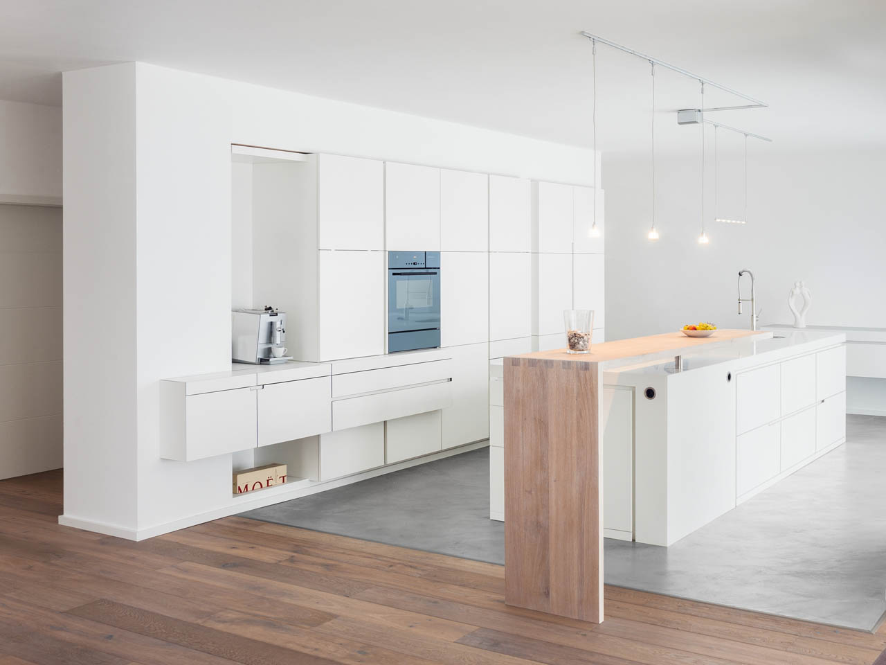 plan 3 küche / Modernes minimales Wohnen / Homogenes Design