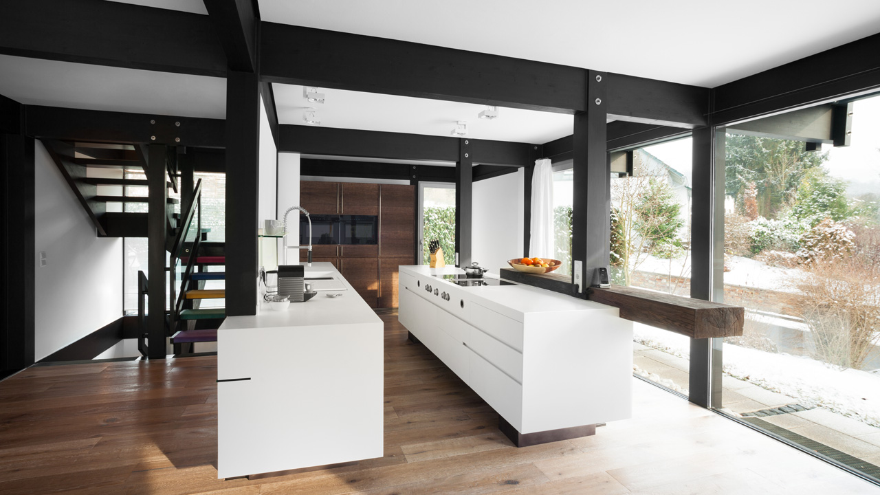 plan 3 kitchens / Holighaus family / Modern wood-frame house