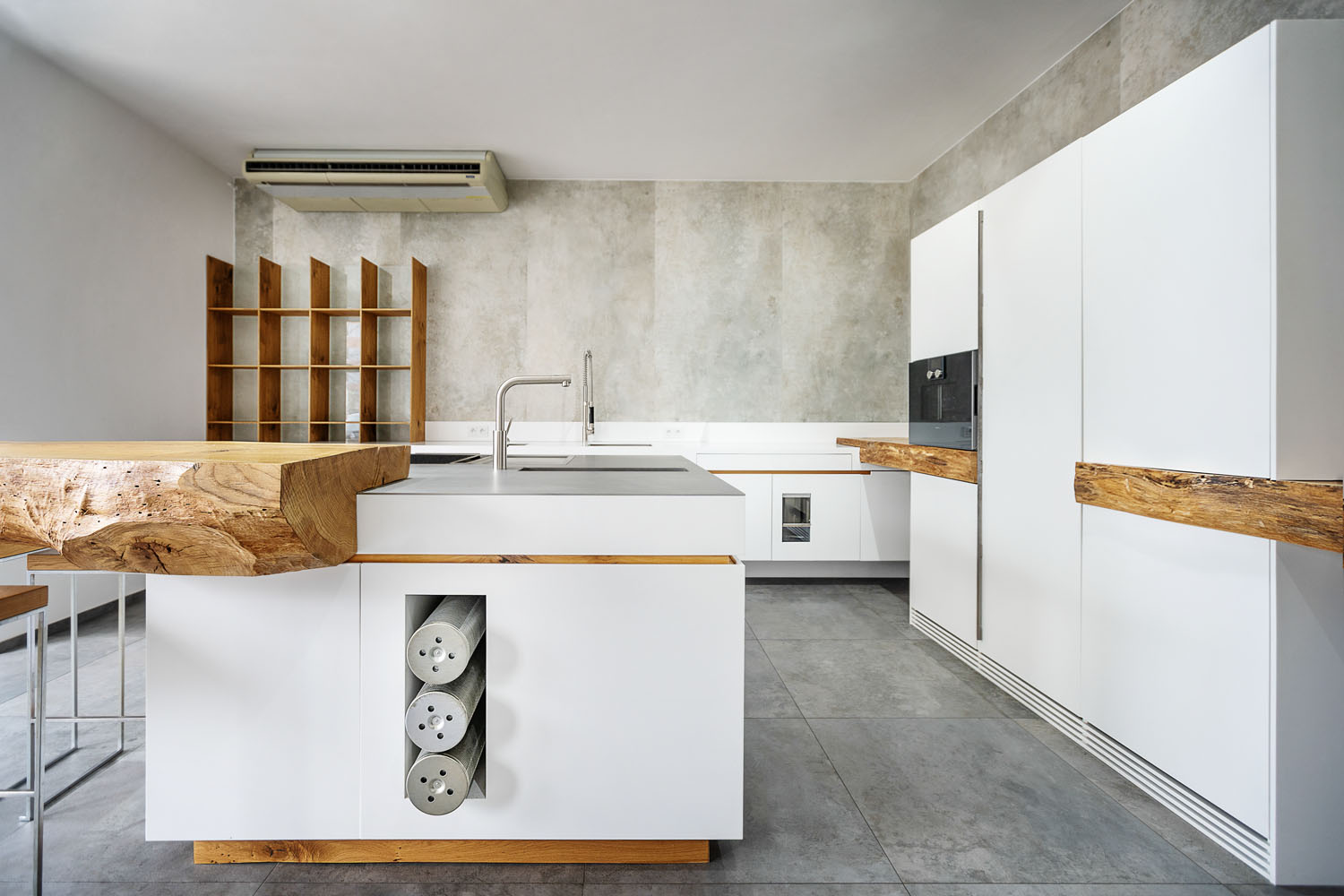 plan 3 kitchens / plan 3 kitchen Showroom in Zlin / kitchen with a potential to become a trend